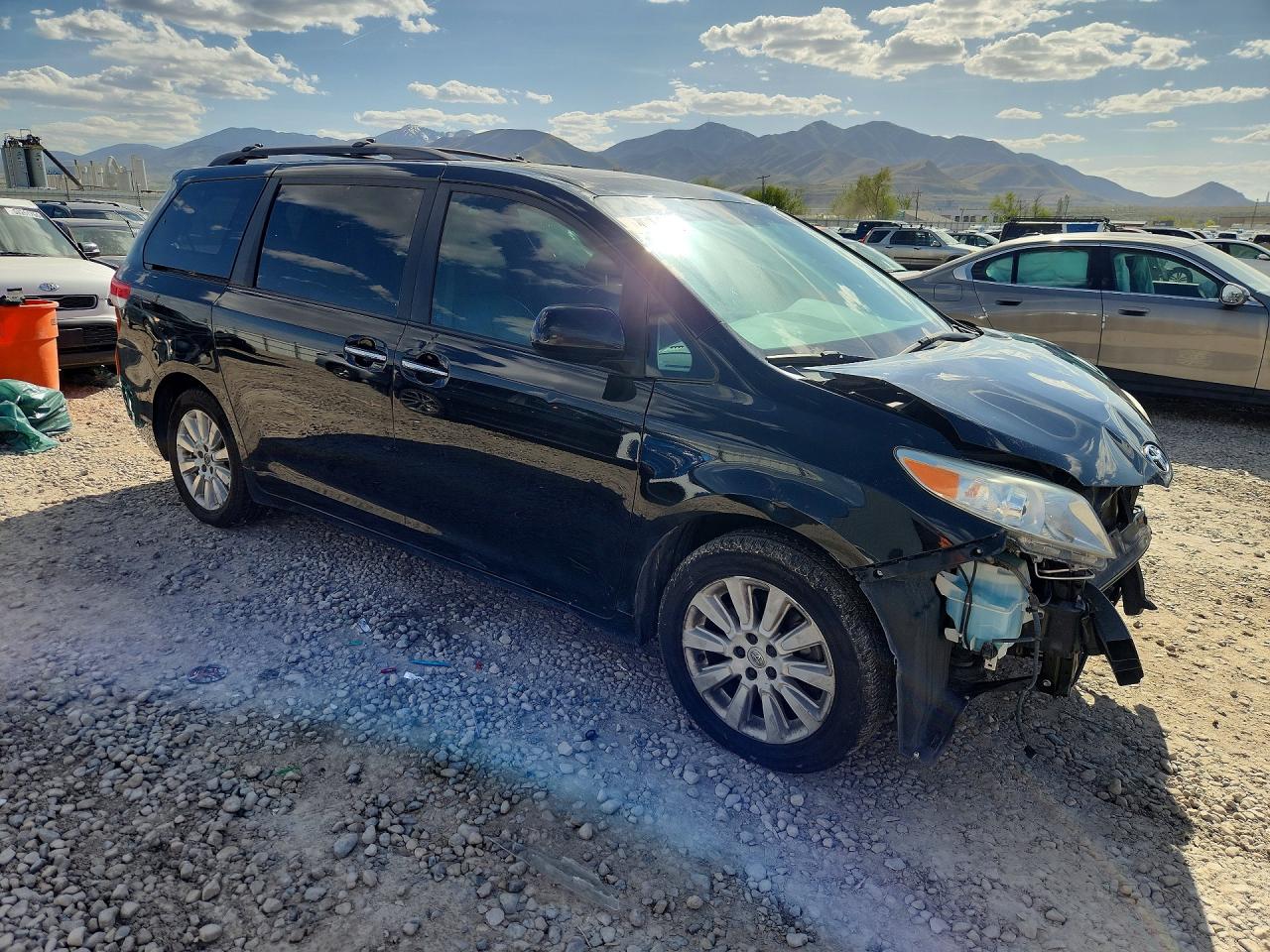 Toyota Sienna Xle 7-passenger