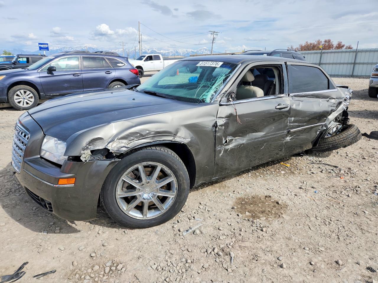 Salvage Chrysler 300 Image
