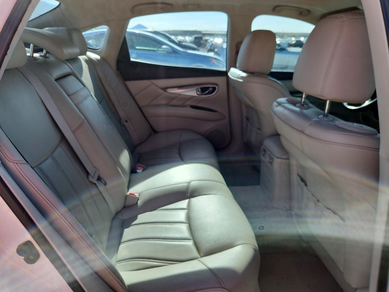 INFINITI M56 X