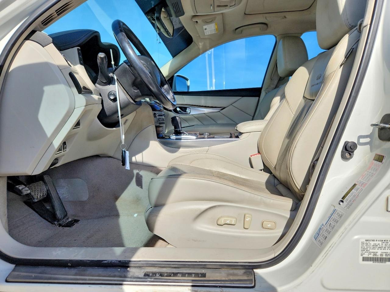 INFINITI M56 X
