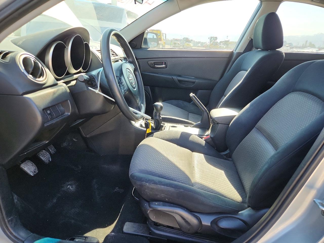 Mazda 3 I