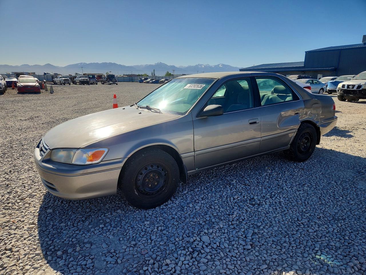 Salvage Toyota Camry Image