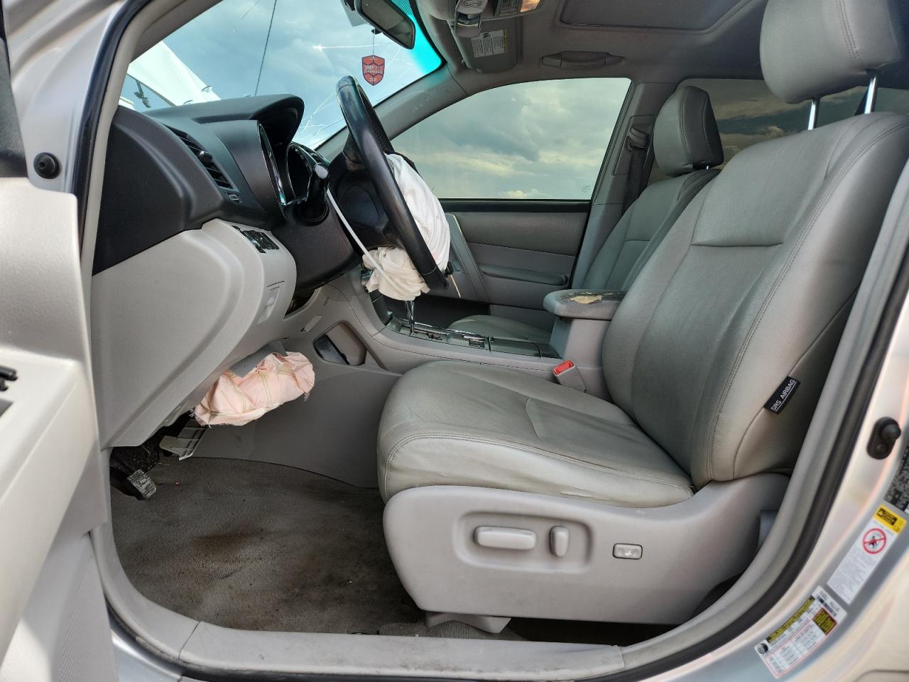 Toyota Highlander Base
