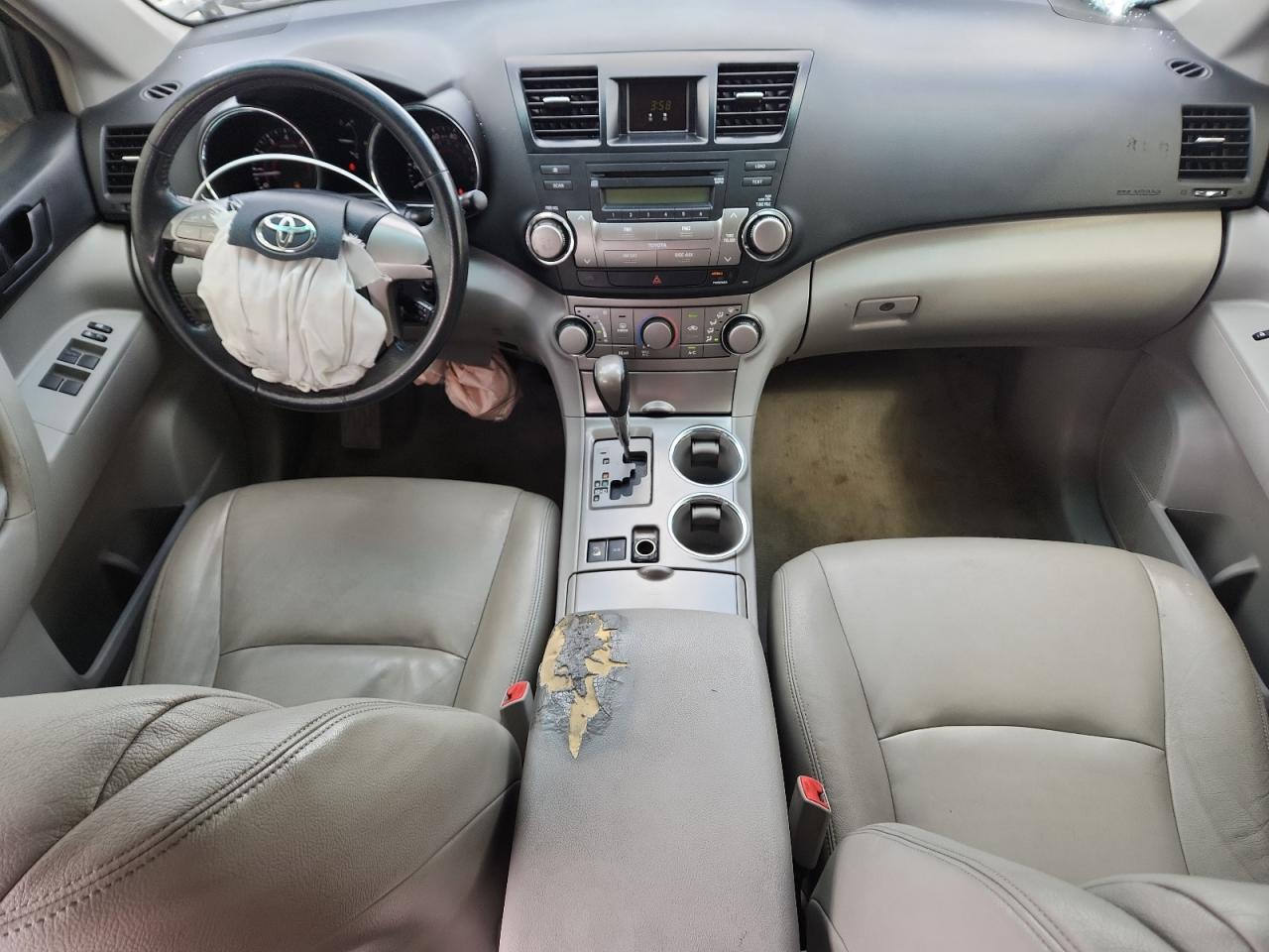Toyota Highlander Base