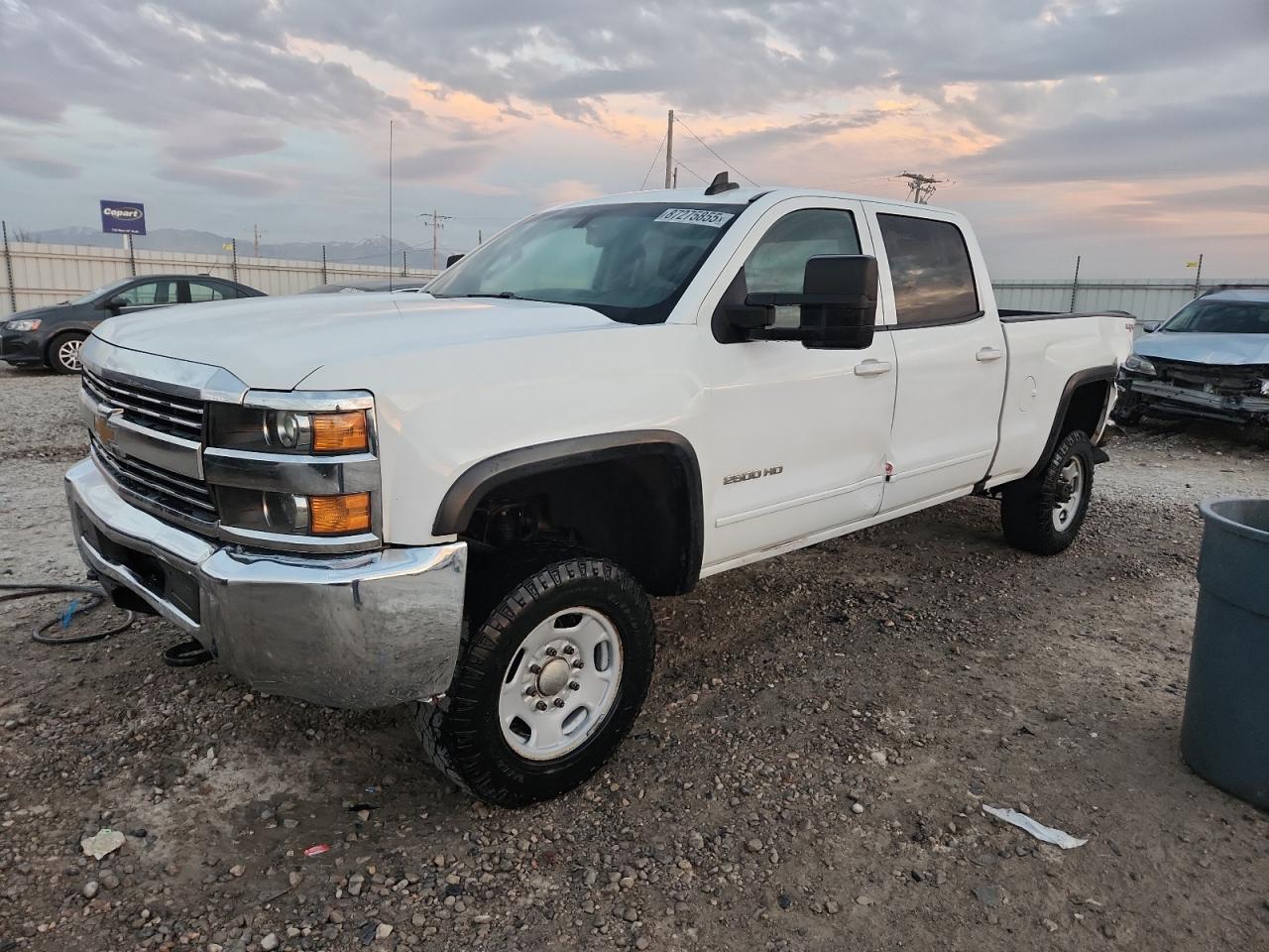 Salvage Chevrolet Silverado Image