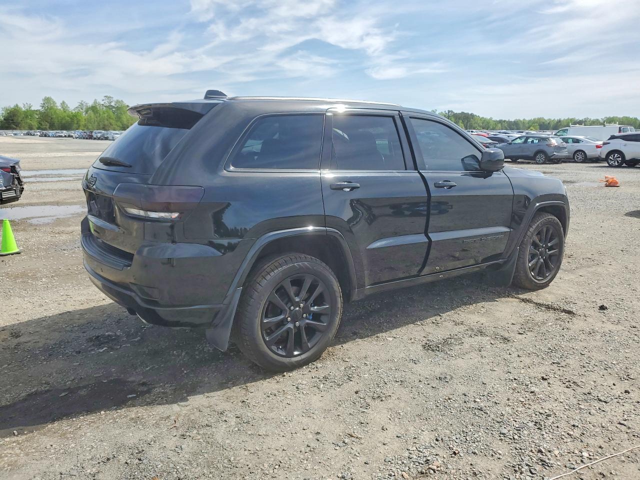 Jeep Grand Cherokee Laredo