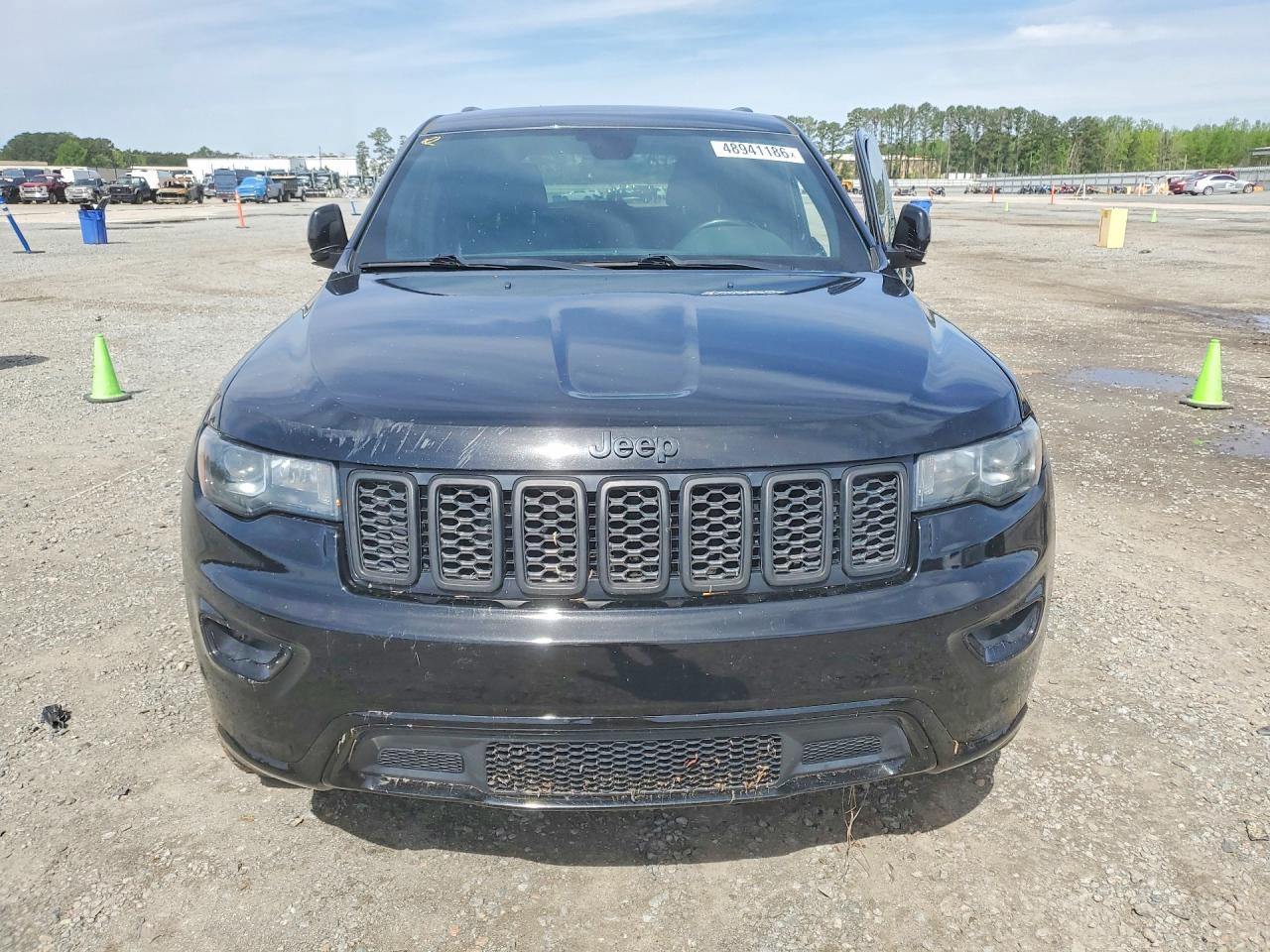 Jeep Grand Cherokee Laredo