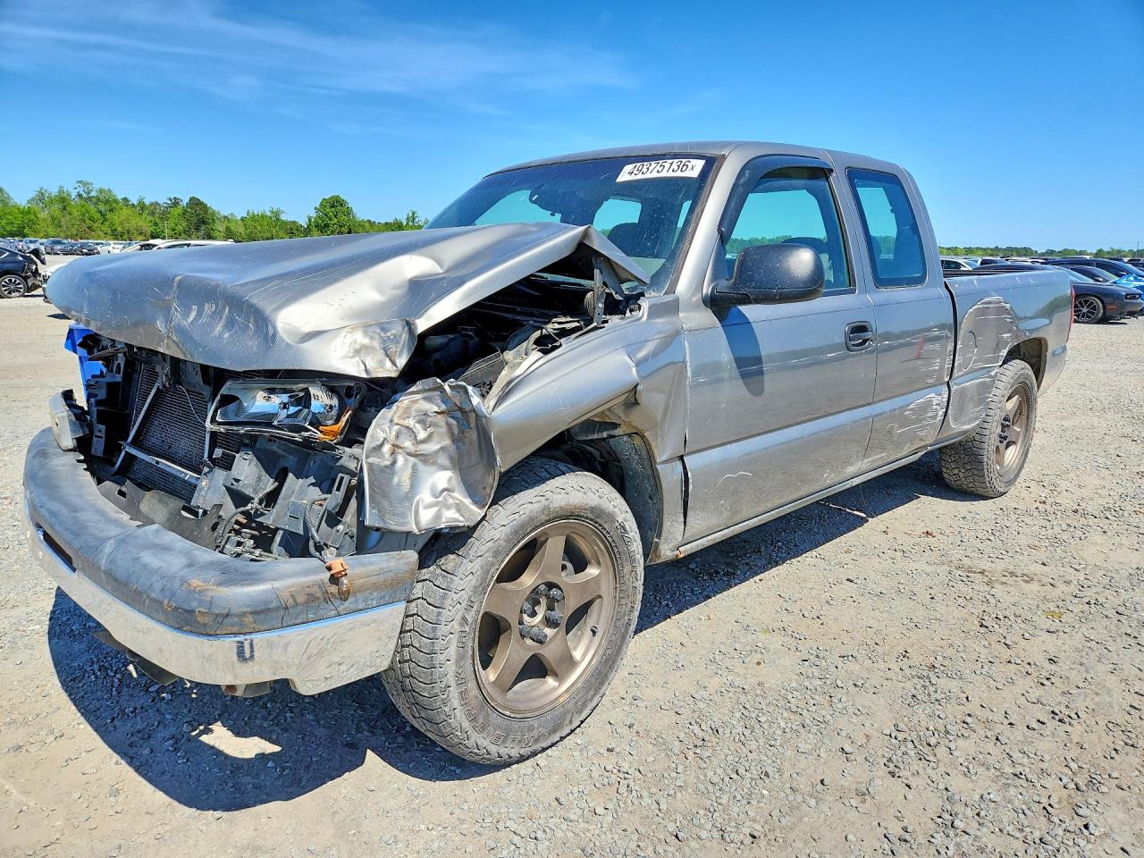 Salvage Chevrolet Silverado Image