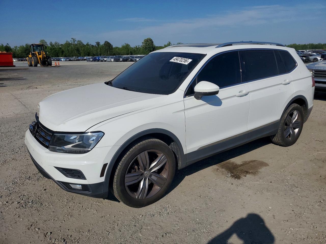 Salvage Volkswagen Tiguan Image
