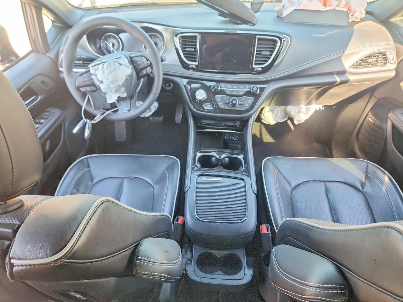 Chrysler Pacifica Limited