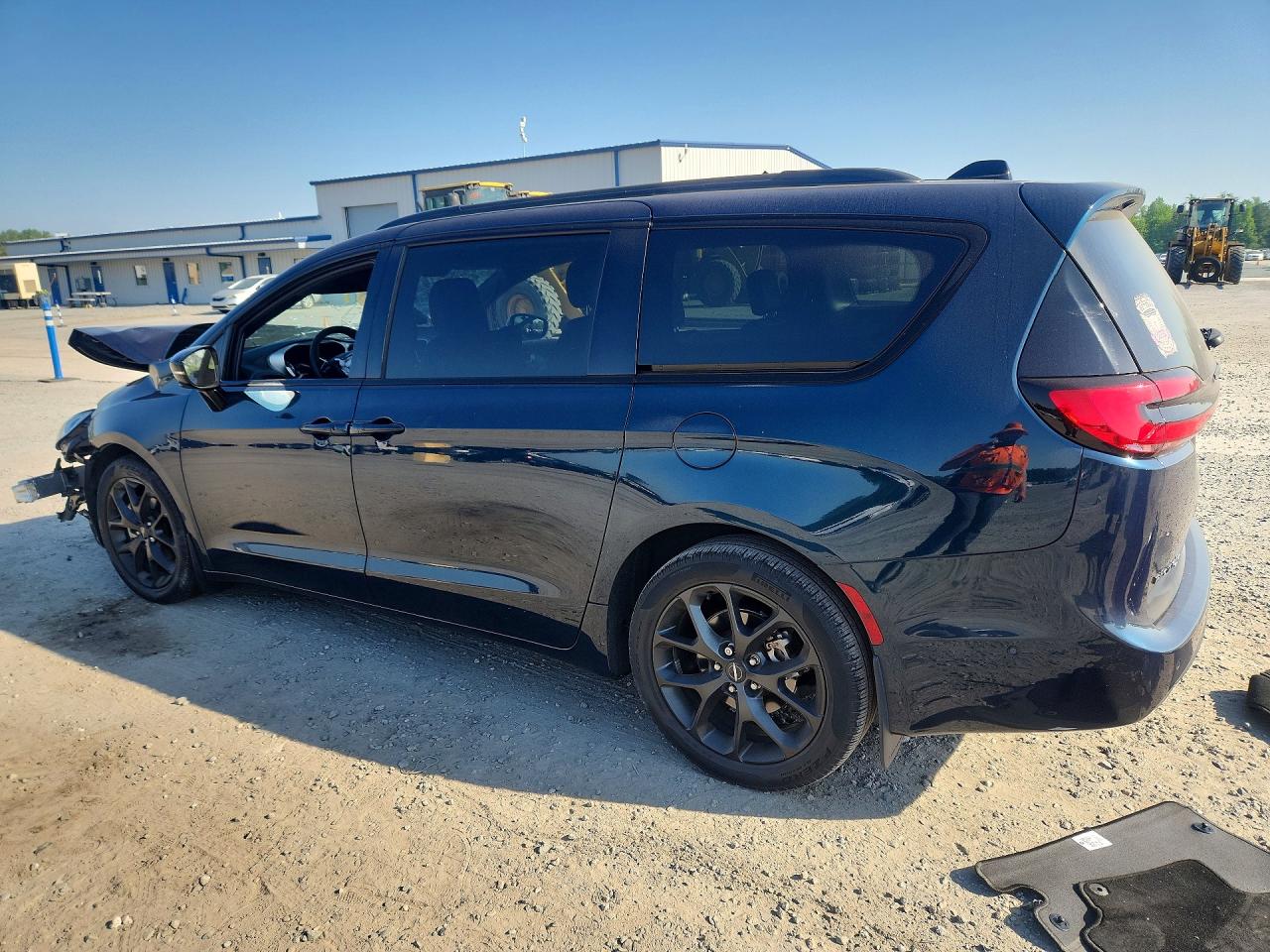 Chrysler Pacifica Limited