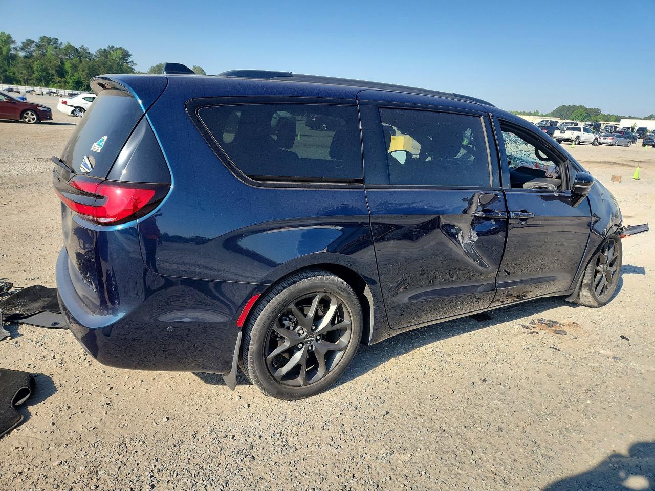 Chrysler Pacifica Limited