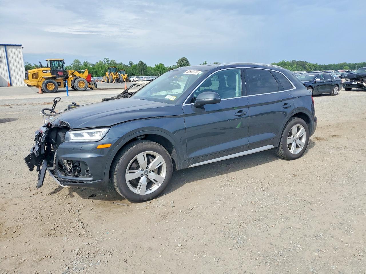 Salvage Audi Q5 Image