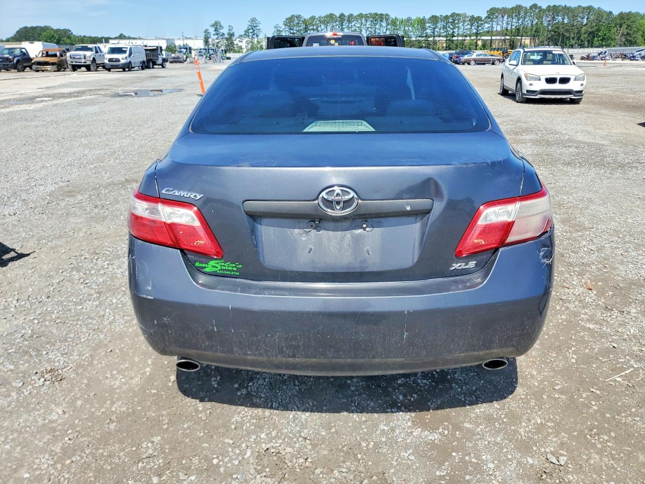 Toyota Camry Xle V6