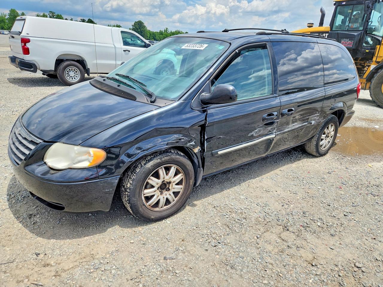 Salvage Chrysler Minivan Image