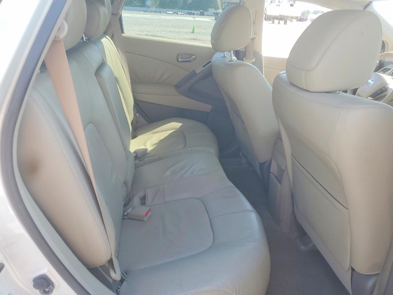Nissan Murano S