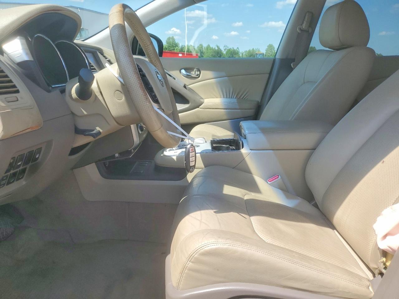 Nissan Murano S