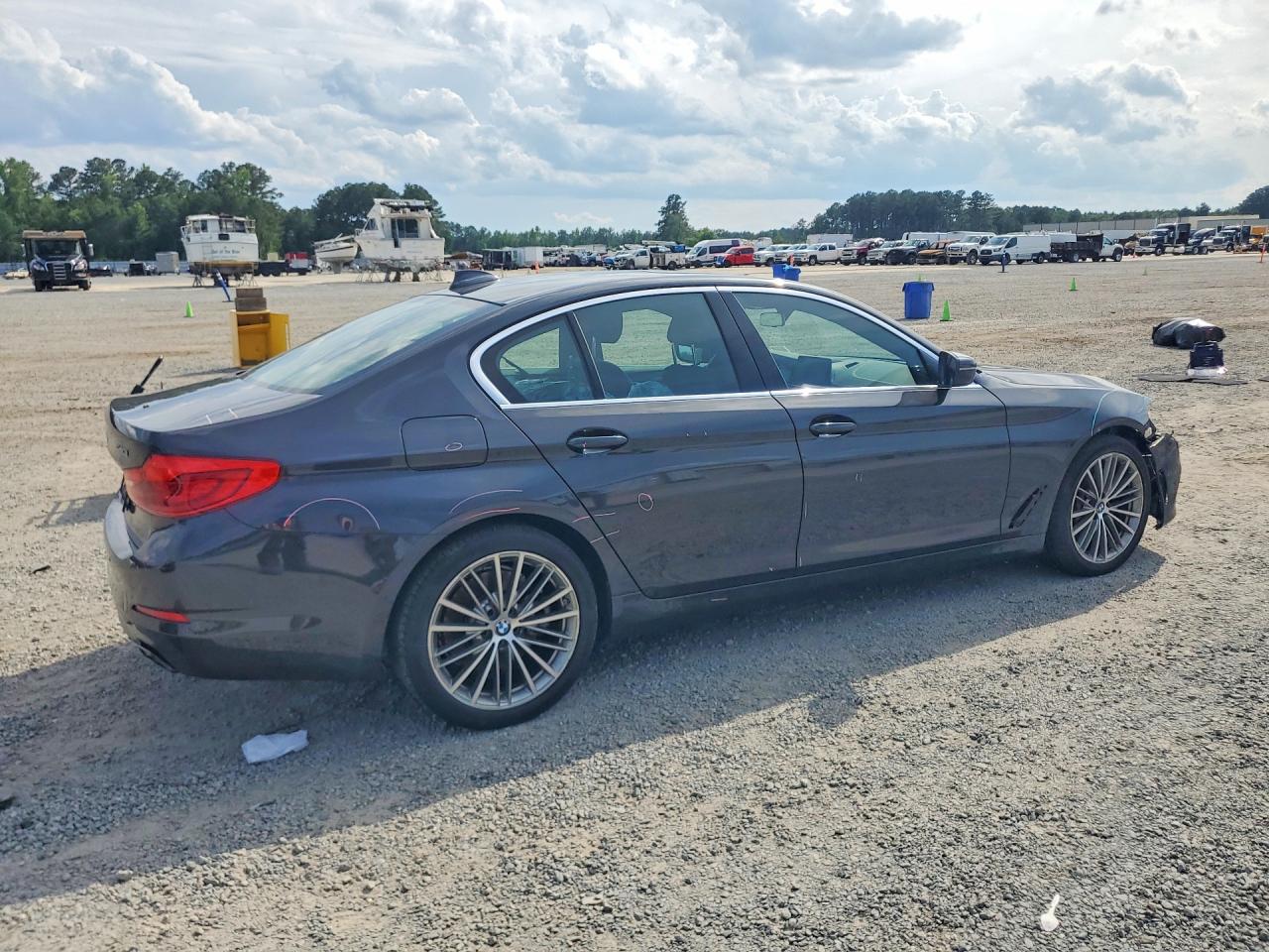 BMW 5 Series Xi