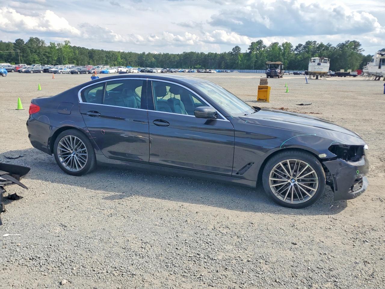 BMW 5 Series Xi