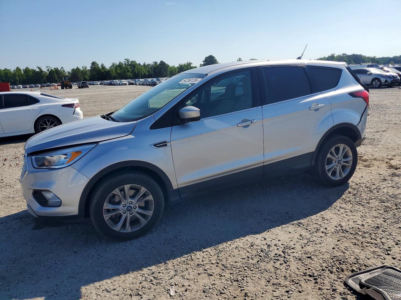 Salvage Ford Escape Image