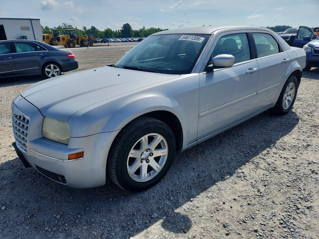 Salvage Chrysler 300 Image