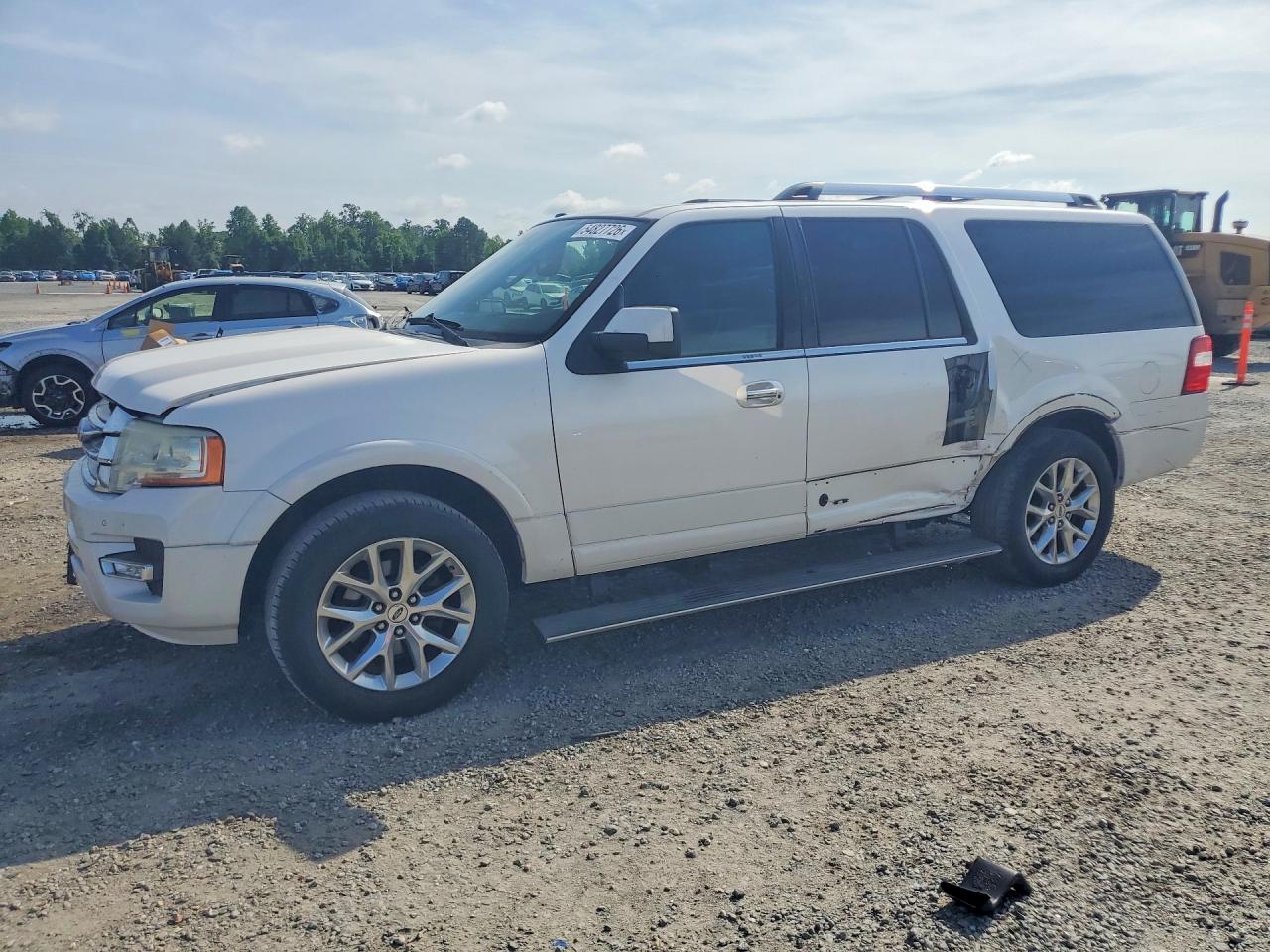 Salvage Ford Expedition Image