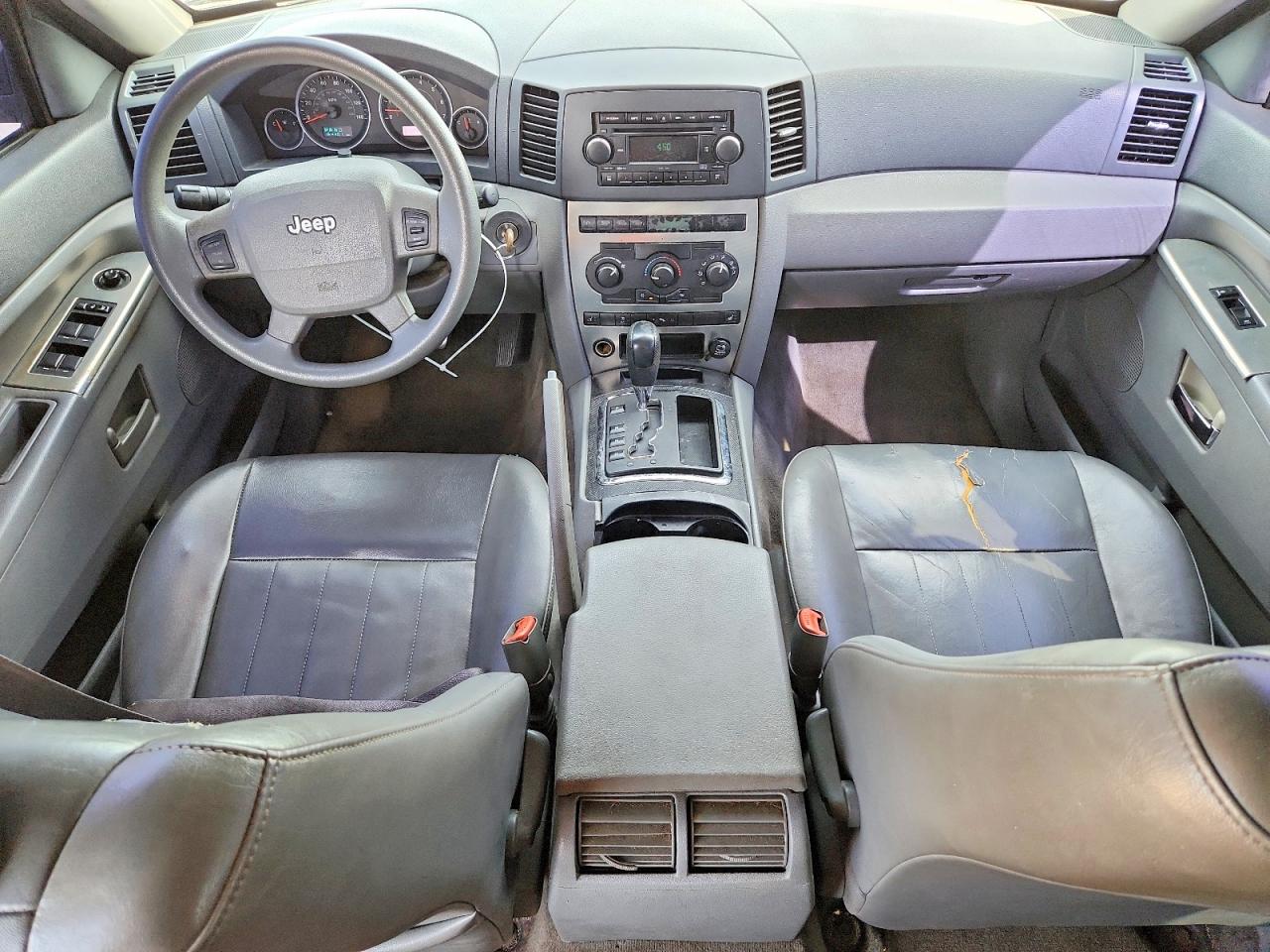 Jeep Grand Cherokee Laredo