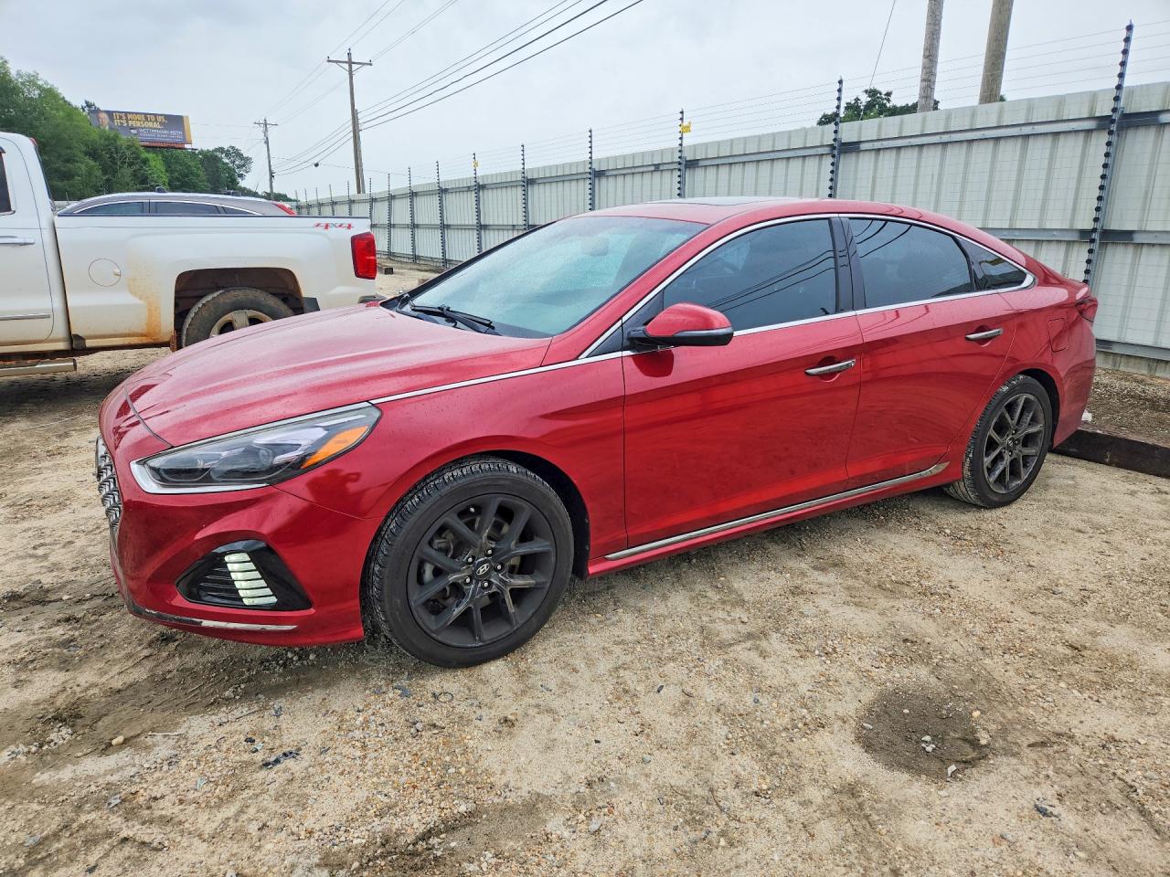 Salvage Hyundai SONATA Image