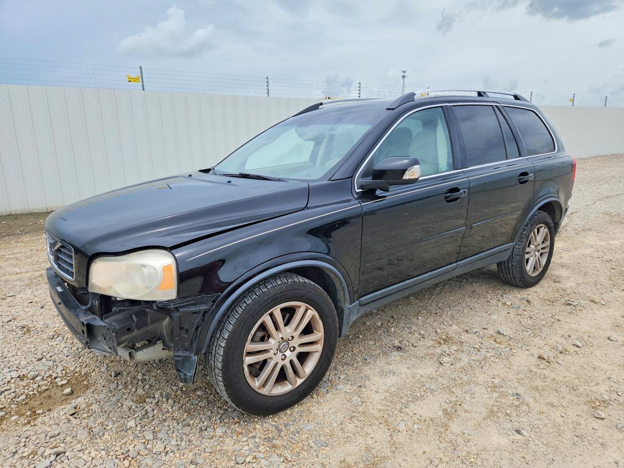 Salvage Volvo XC90 Image