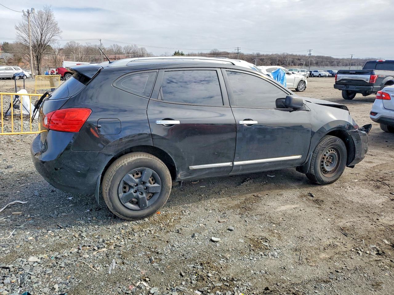 Nissan Rogue S
