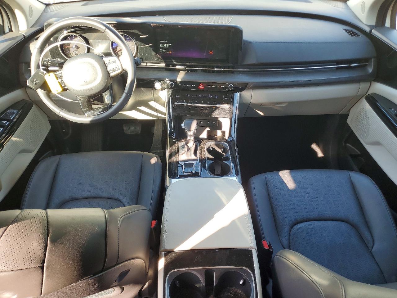 Kia Carnival Ex