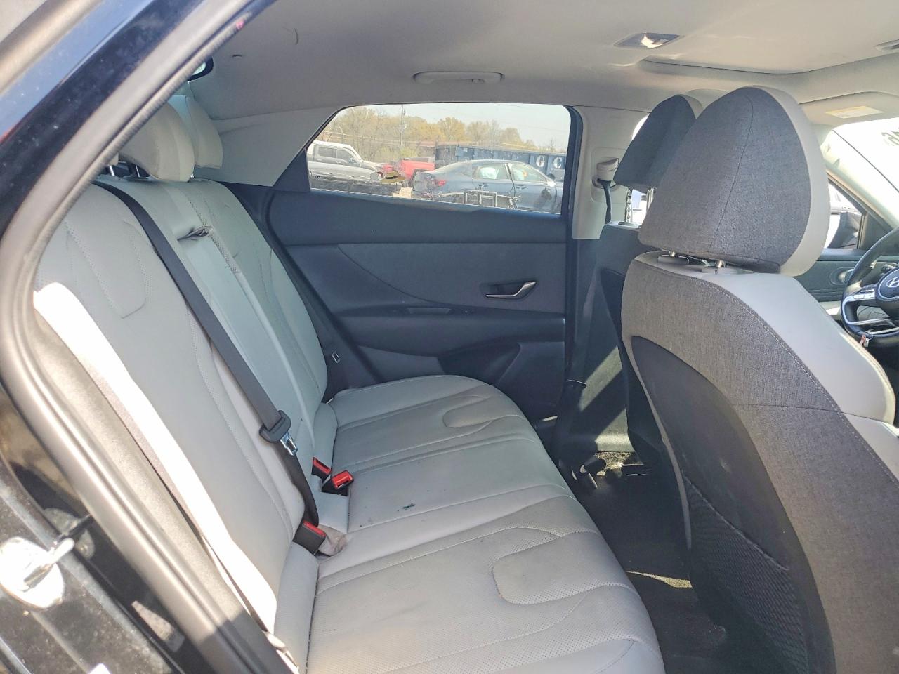 Hyundai ELANTRA Limited