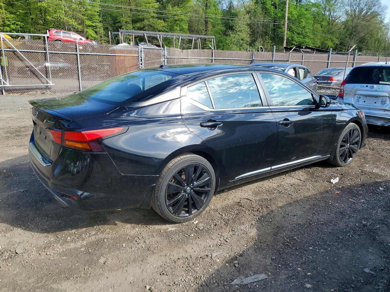 Nissan Altima Sr