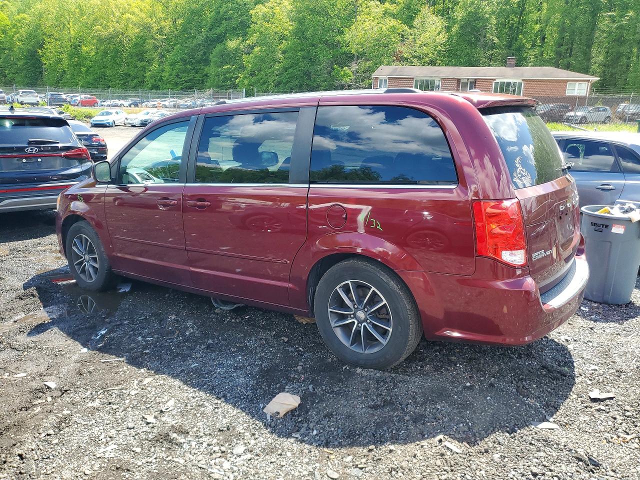 Dodge Caravan Sxt