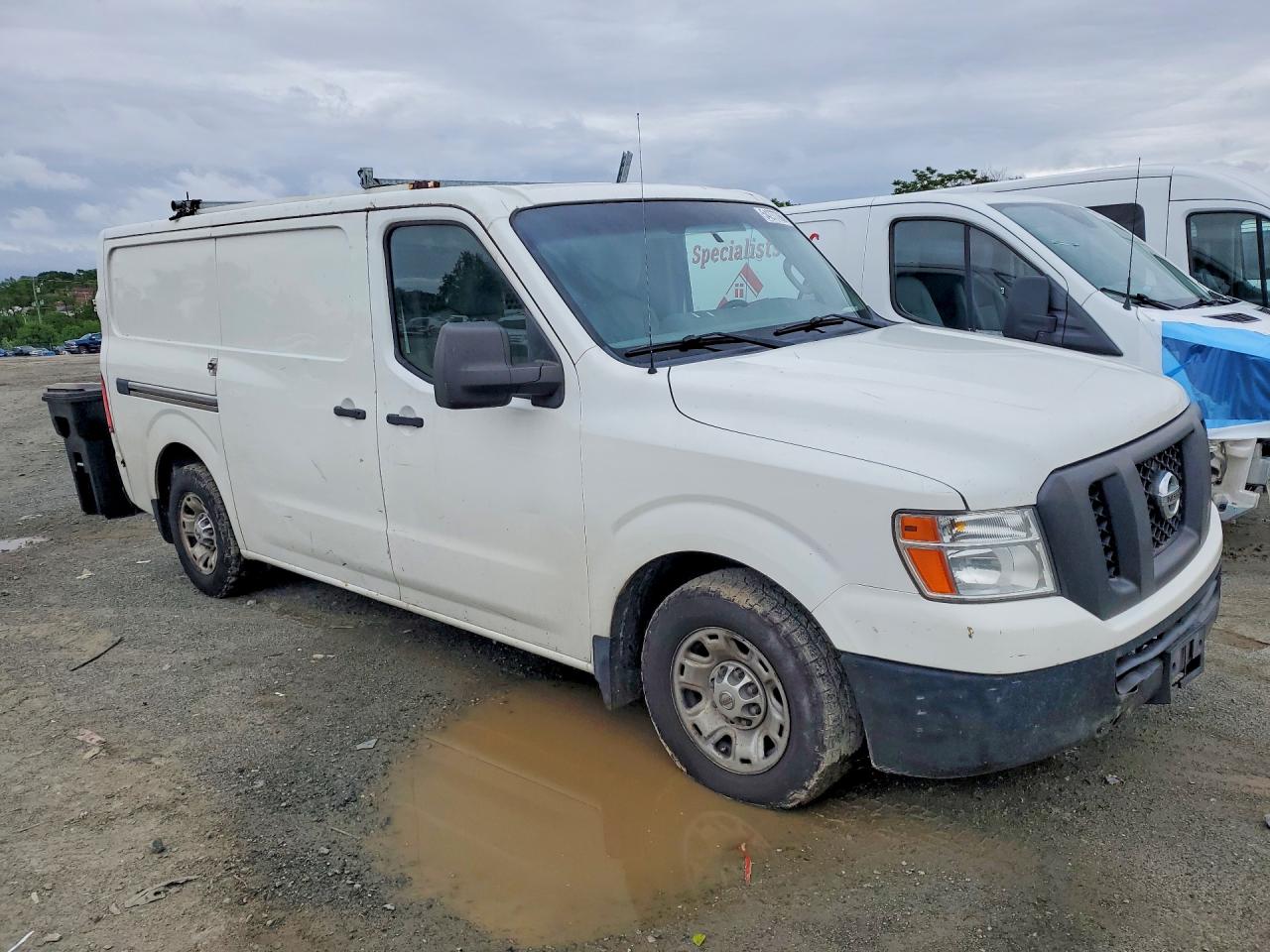 Nissan Nv 2500 Hd S