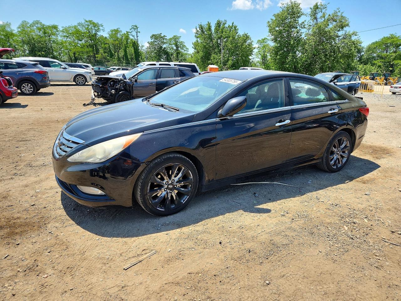Salvage Hyundai SONATA Image