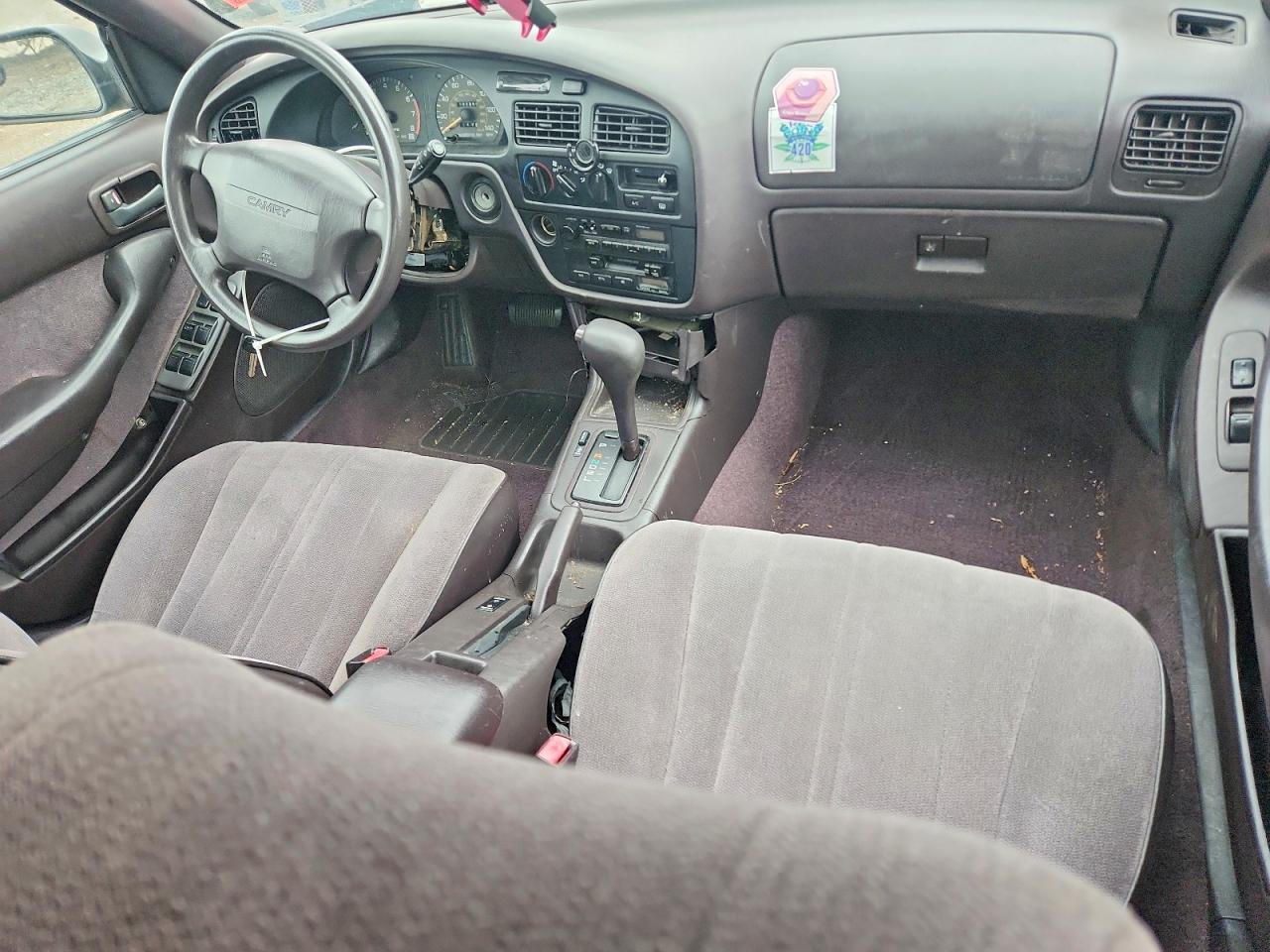 Toyota Camry Dx