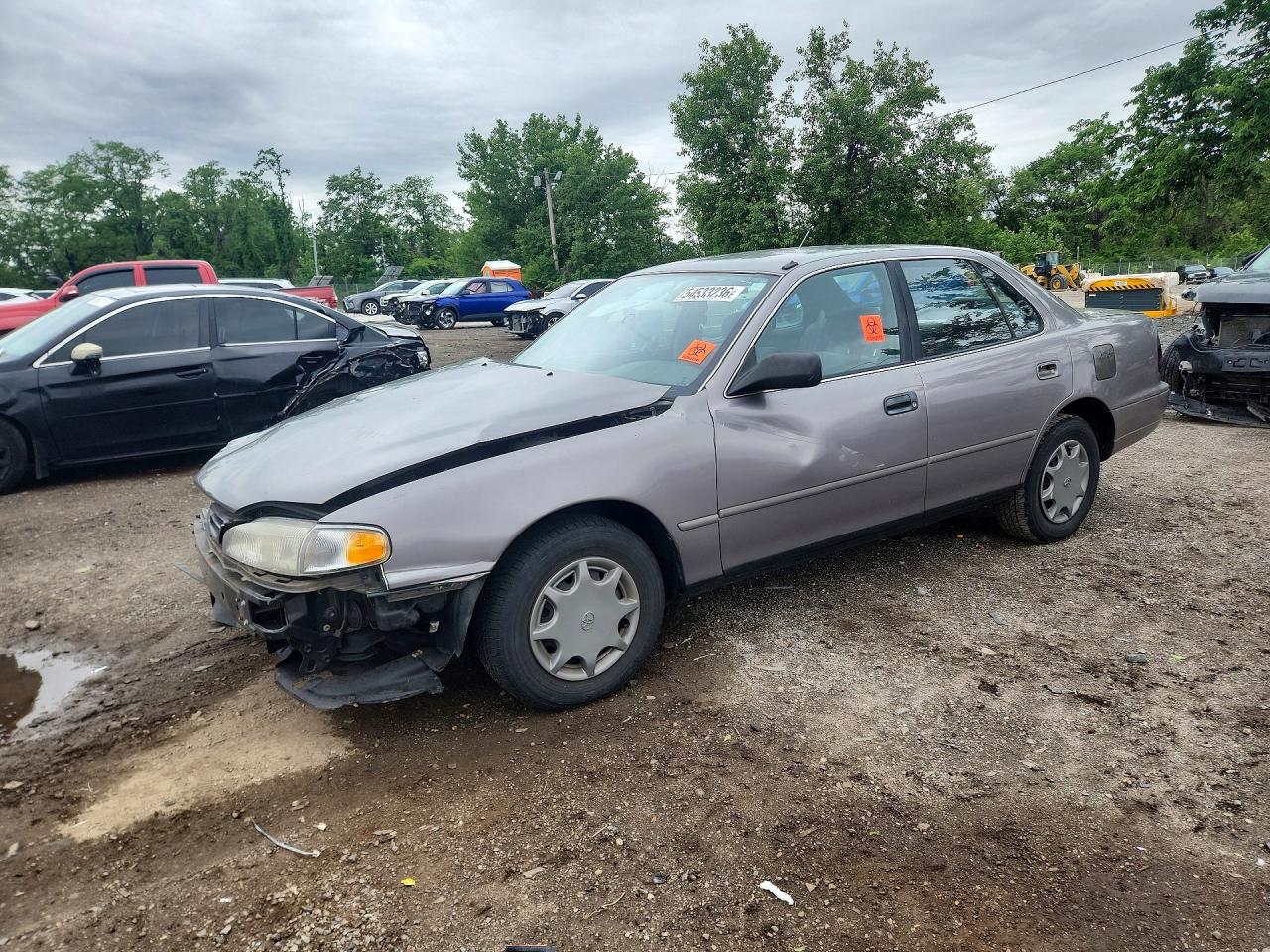 Salvage Toyota Camry Image