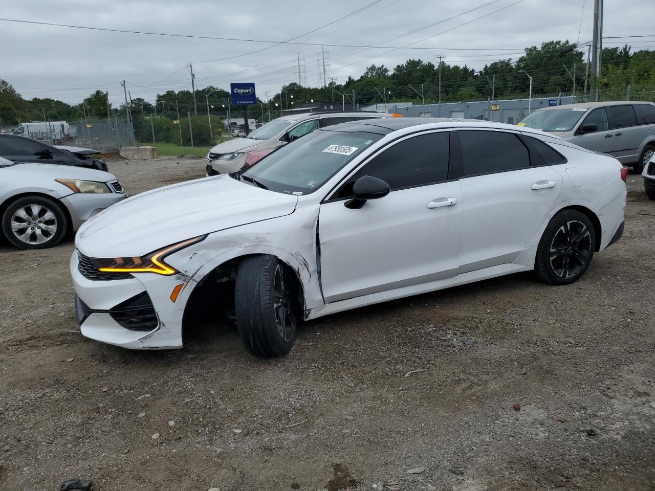 Salvage Kia K5 Image