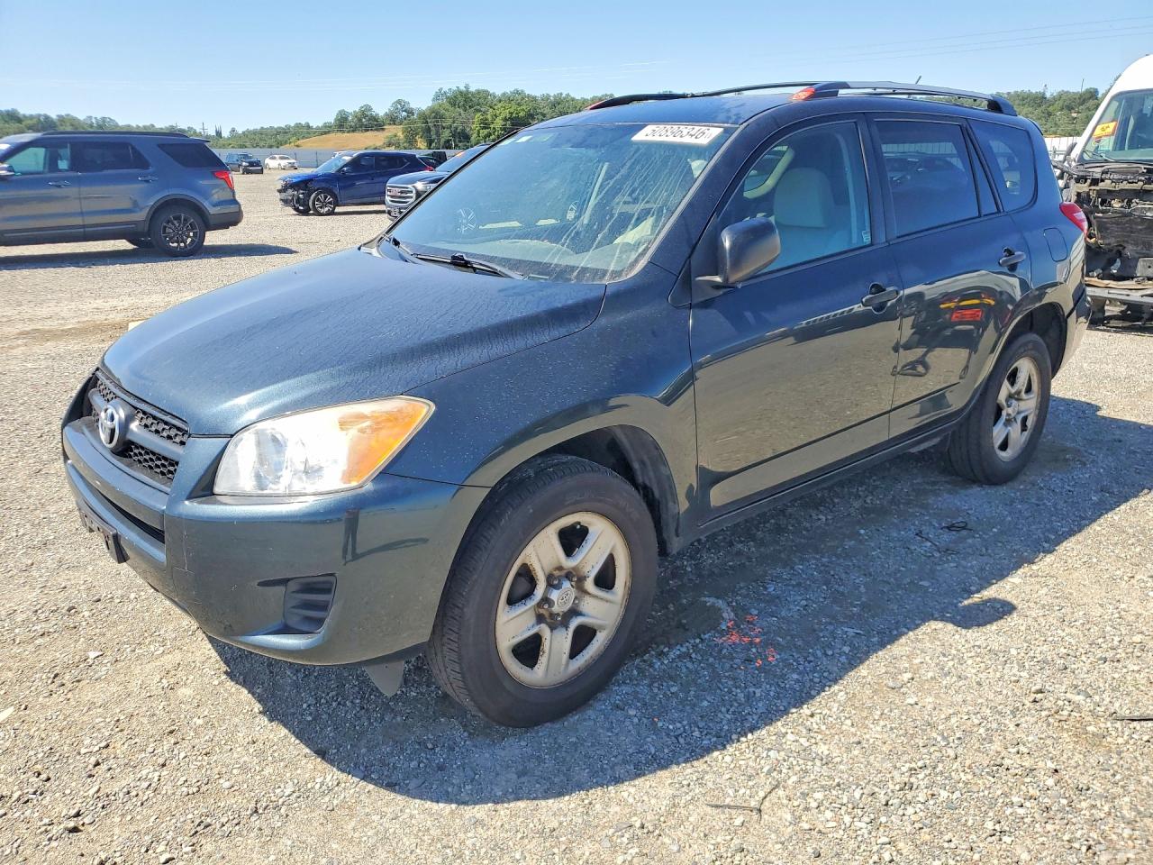 Salvage Toyota RAV4 Image
