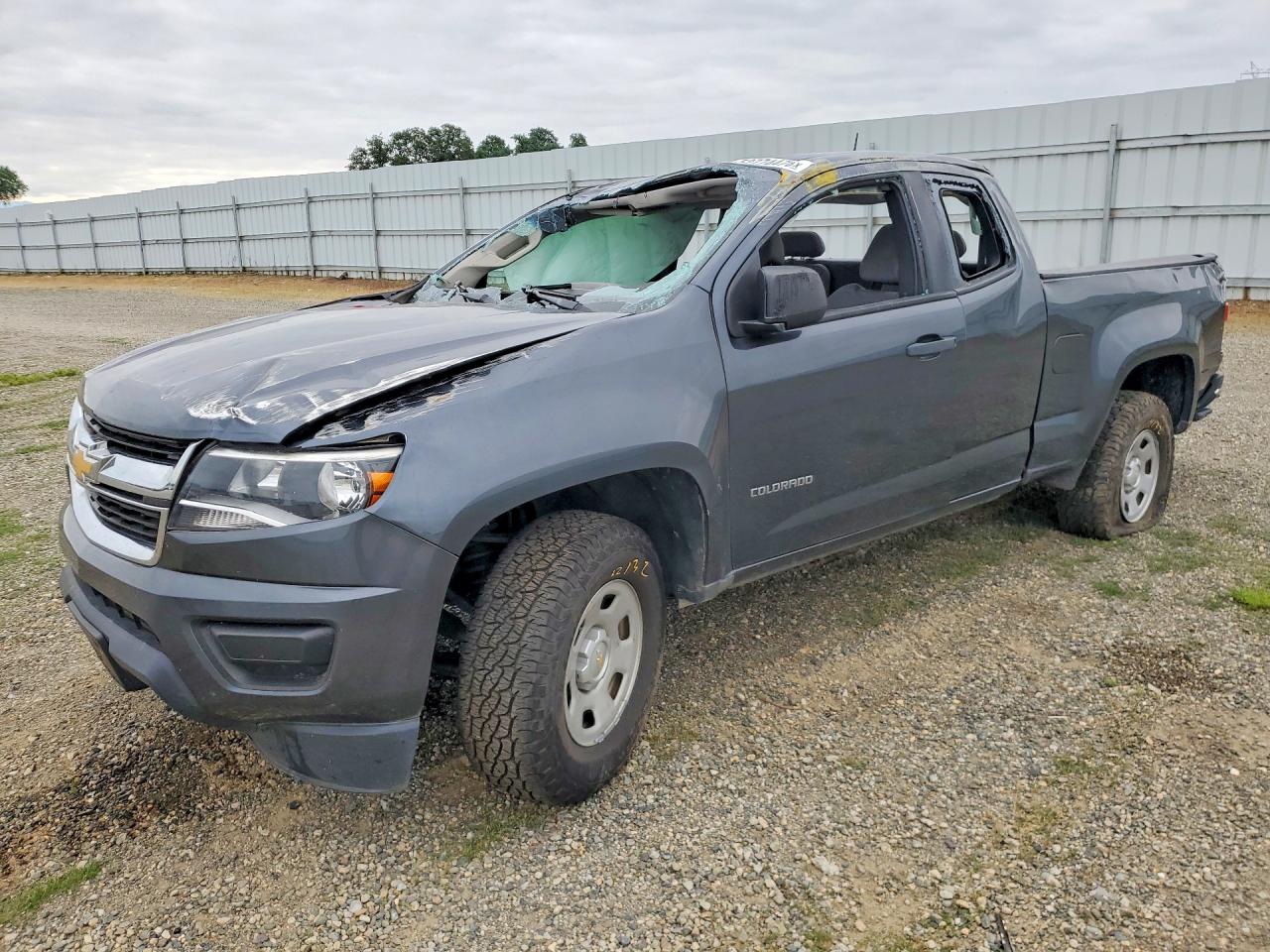 Salvage Chevrolet Colorado Image