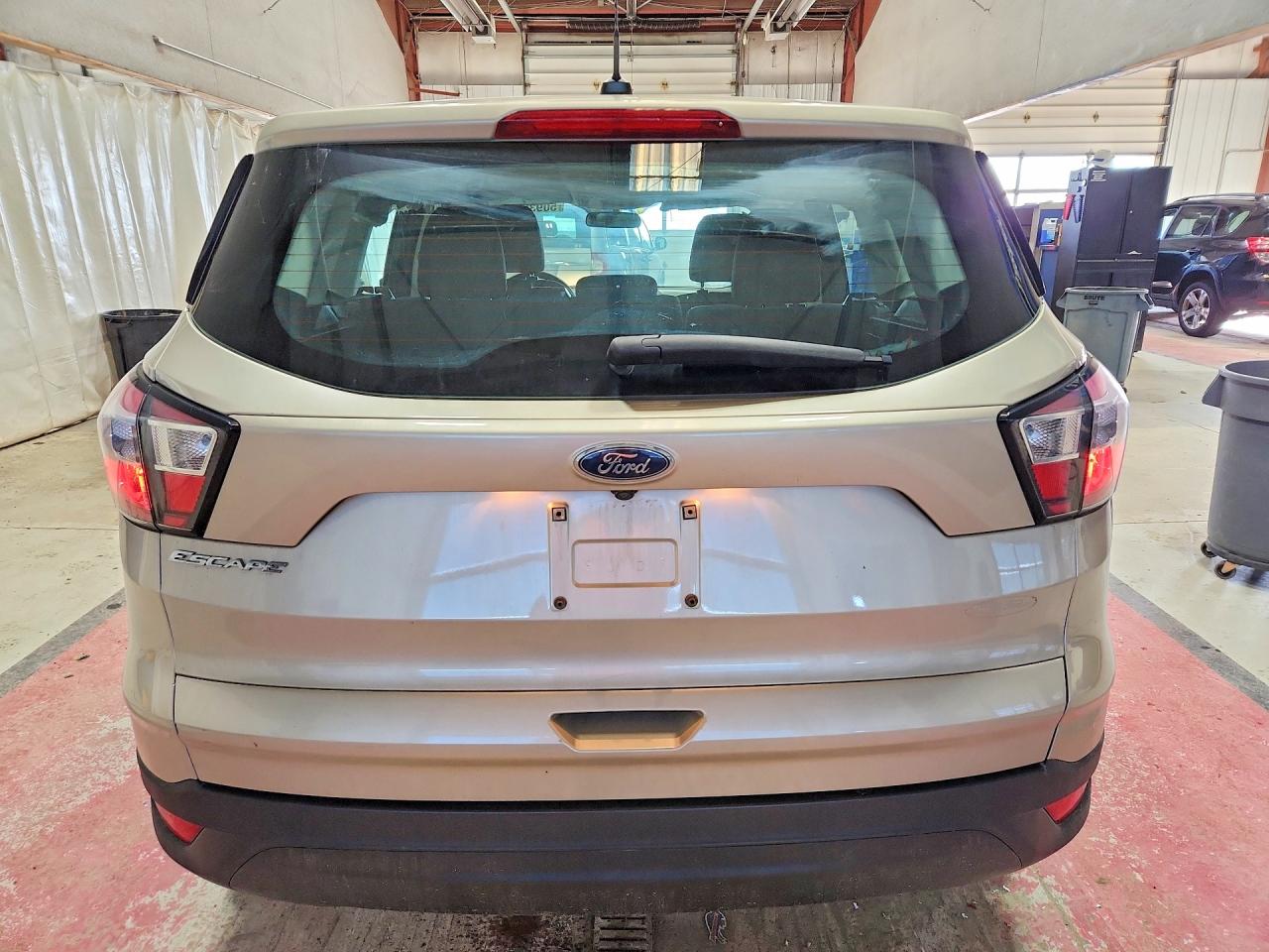 Ford Escape S