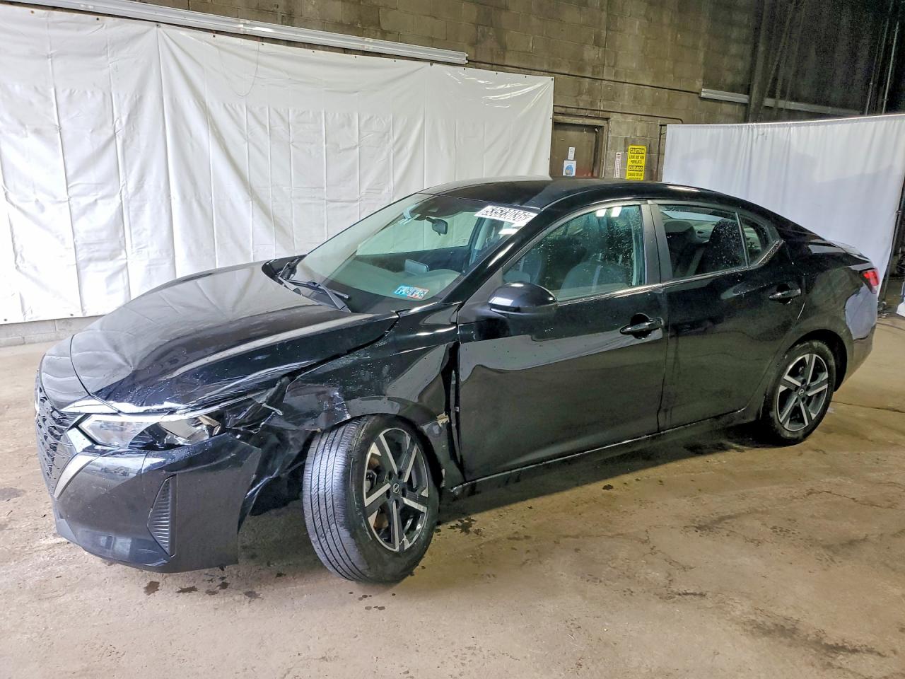 Salvage Nissan Sentra Image