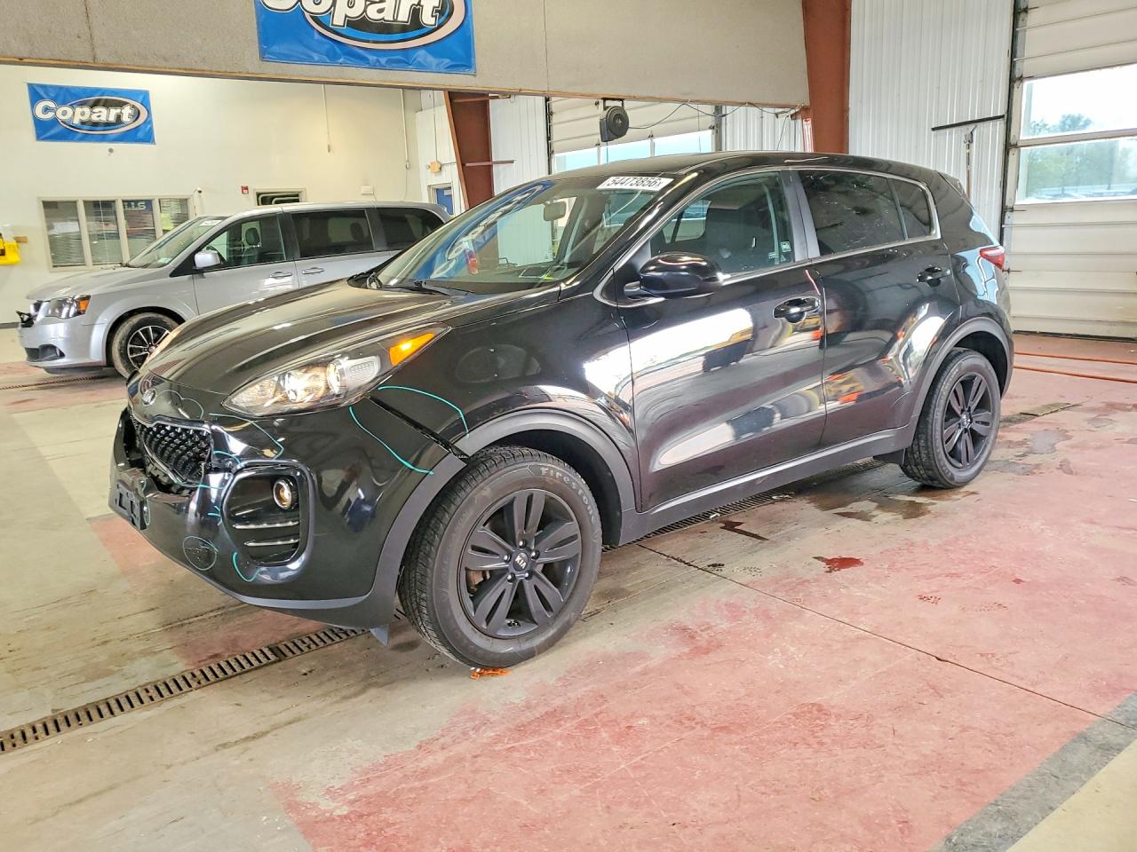 Salvage Kia Sportage Image