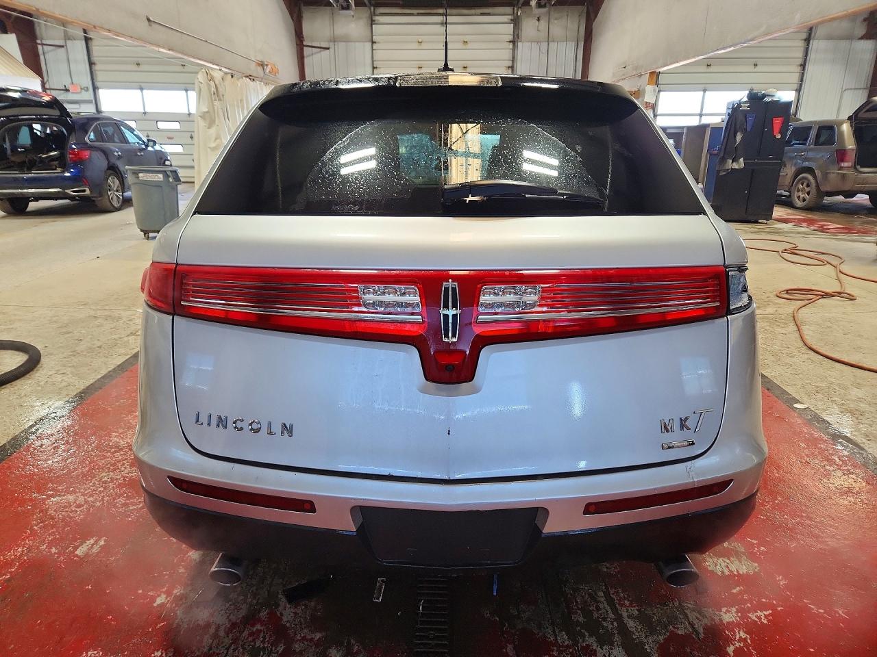 Lincoln MKT