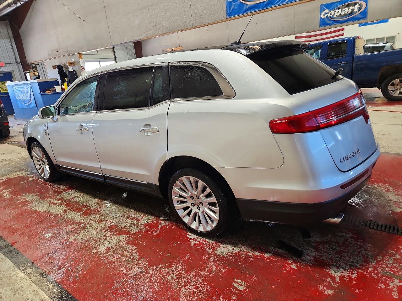Lincoln MKT