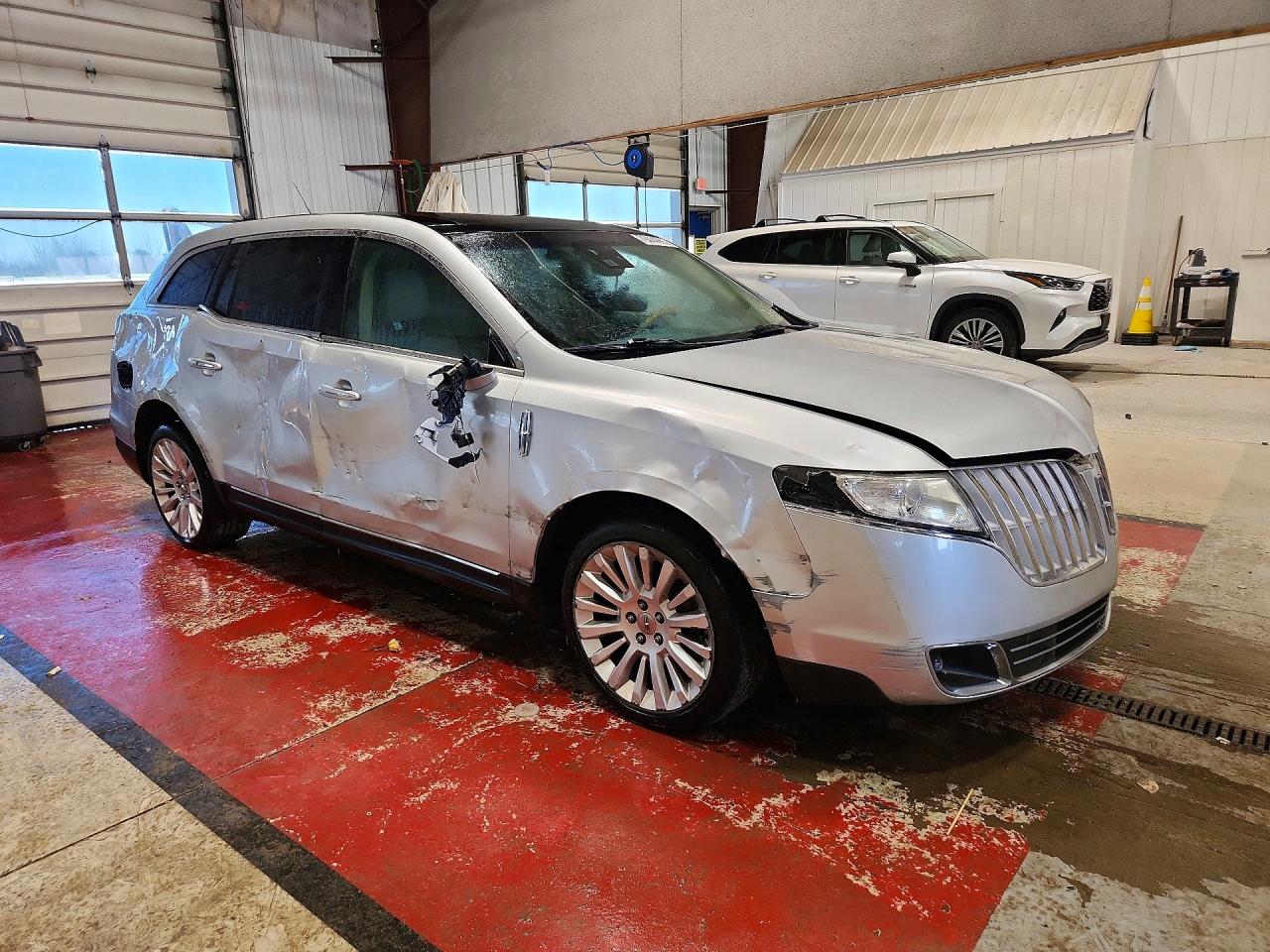 Lincoln MKT