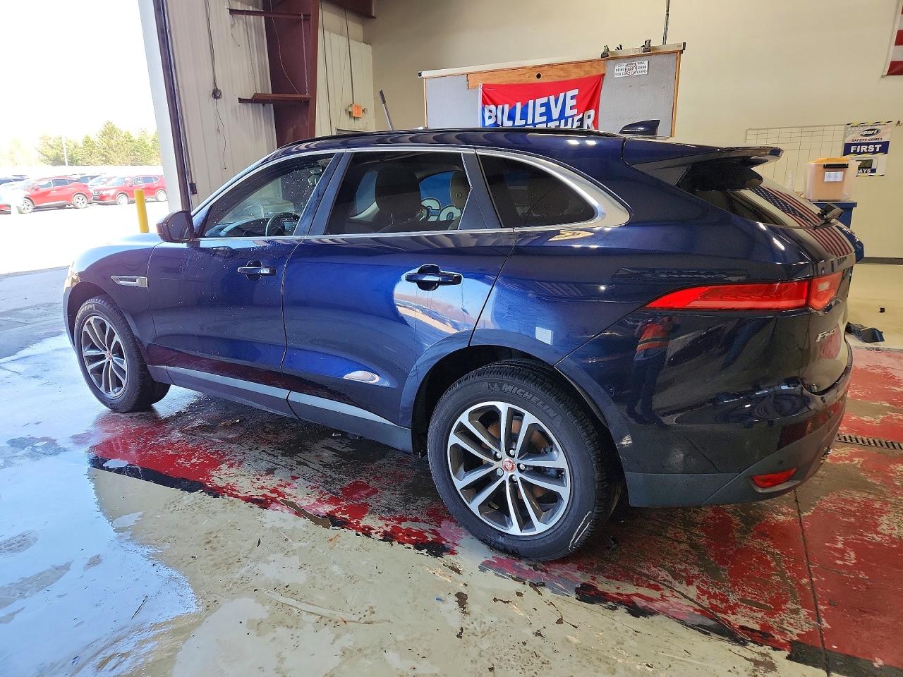 Jaguar F-PACE Premium