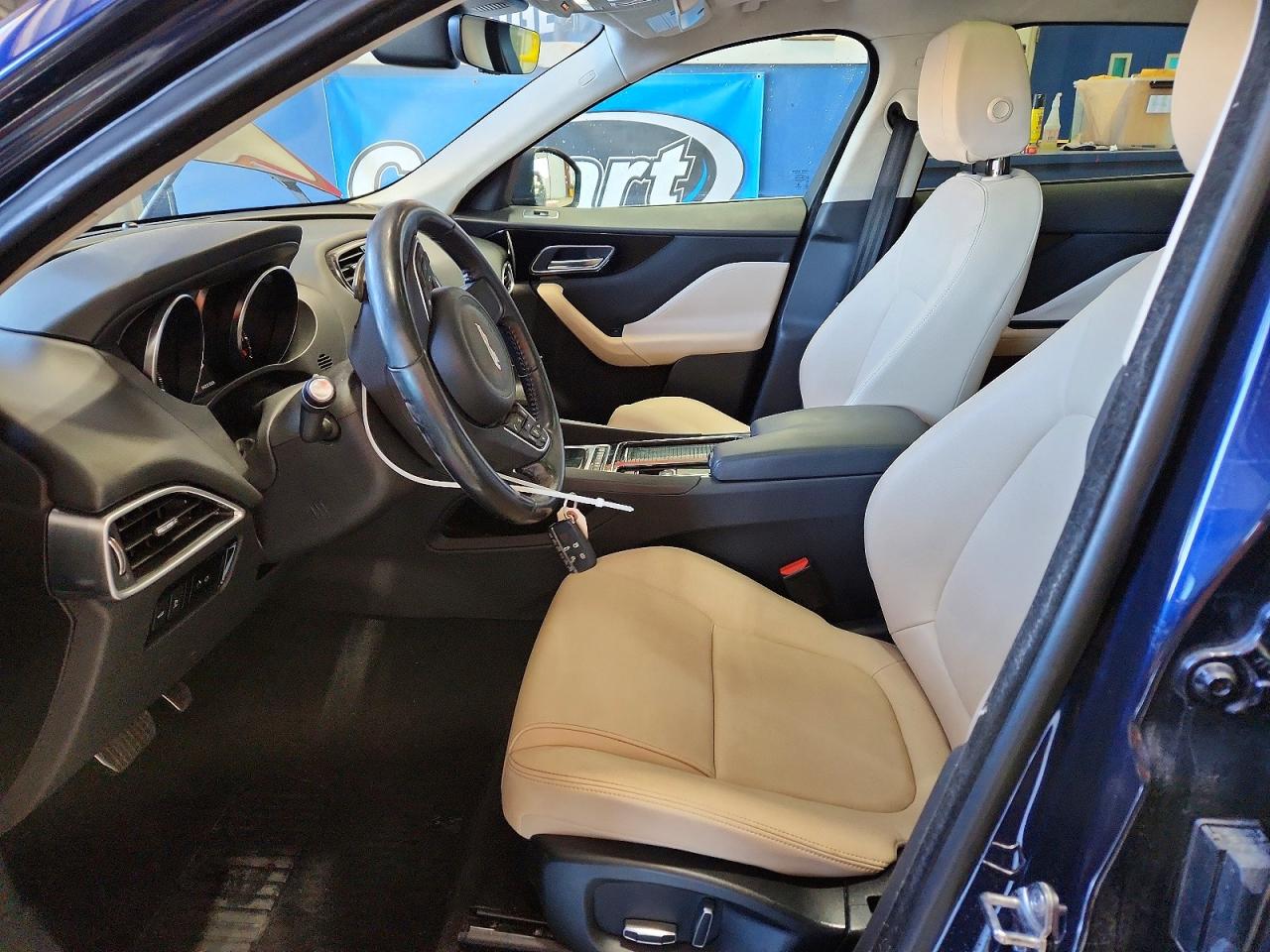 Jaguar F-PACE Premium
