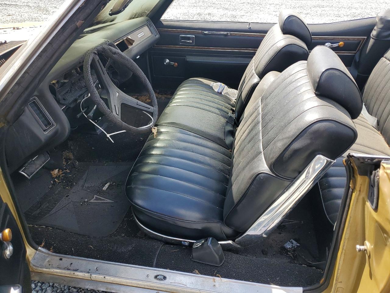 Pontiac Bonneville Se